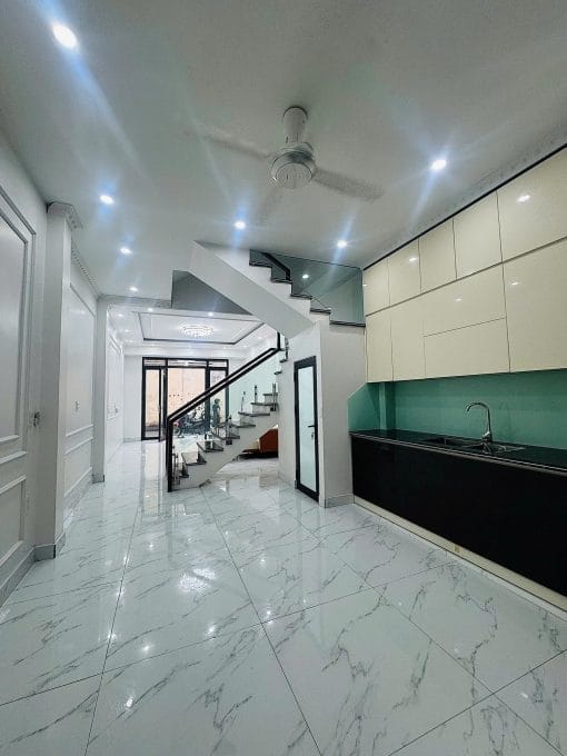 Siêu Phẩm Nhà Mặt Đường Trực Cát
